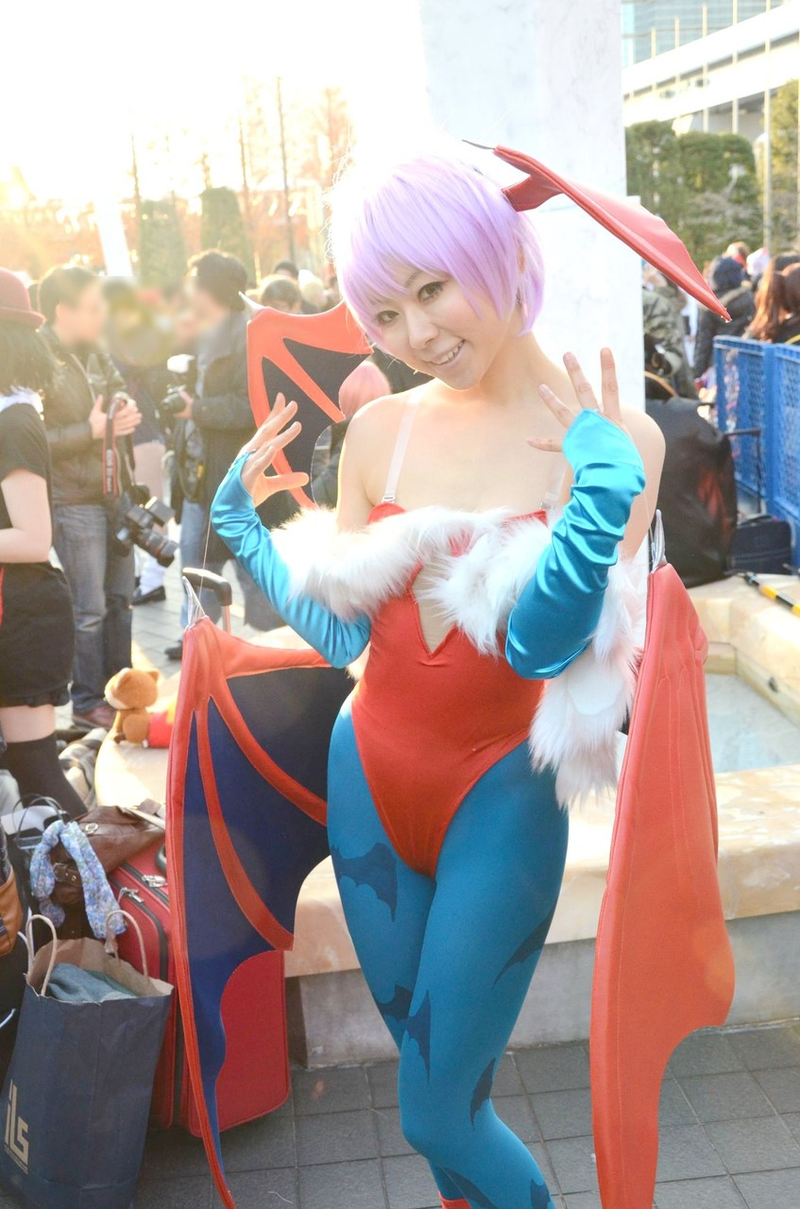 Illustration for article titled Salute Comiket's Cosplay Insanity: Day One